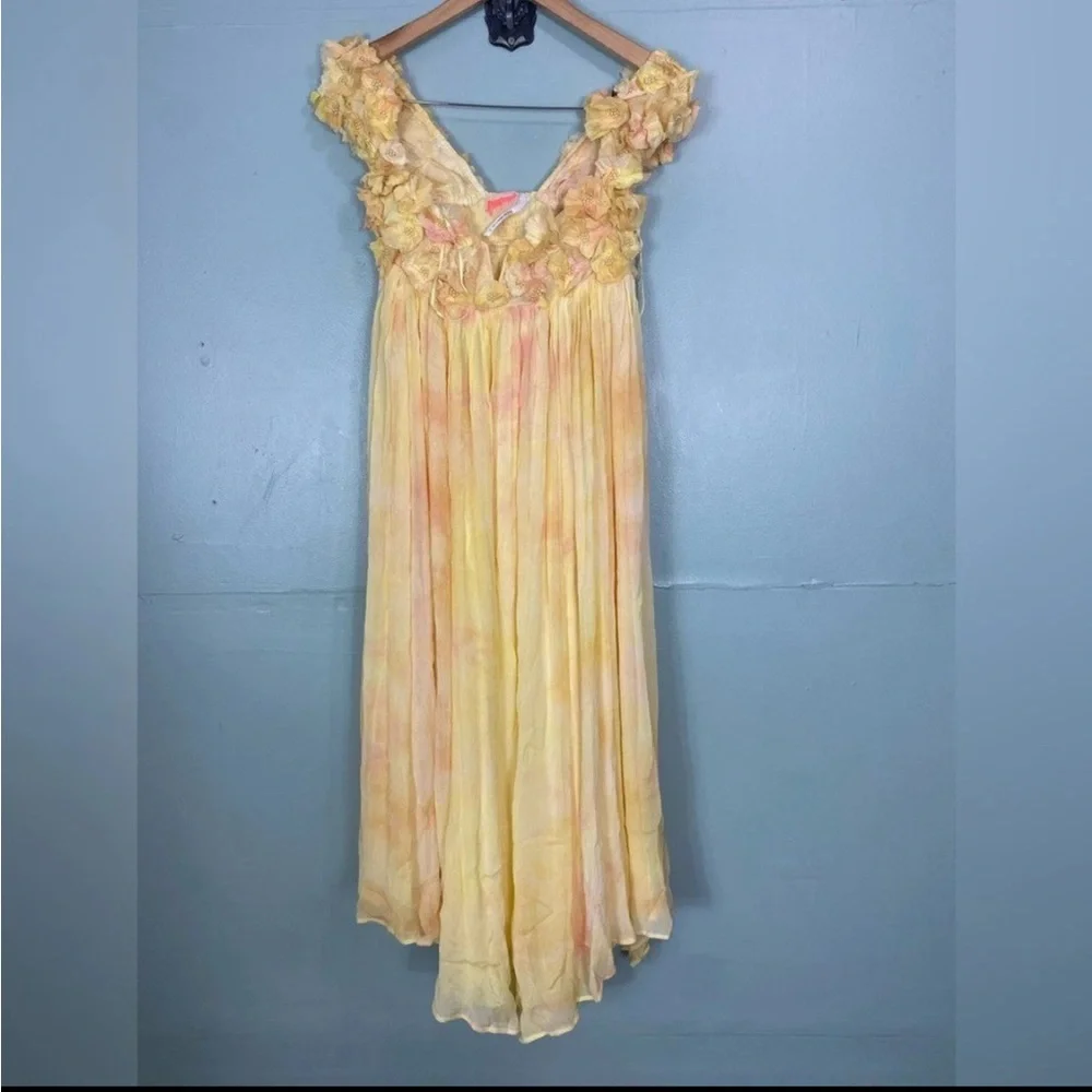 Free People Mango Mambo‎ Maxi Dress Floral Applique 3D Yellow Medium FLAWED